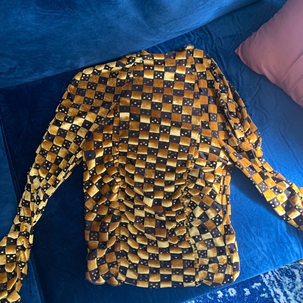 Dice long sleeve crop top!